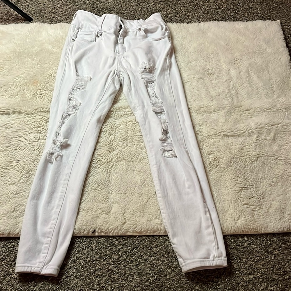White skinny jeans